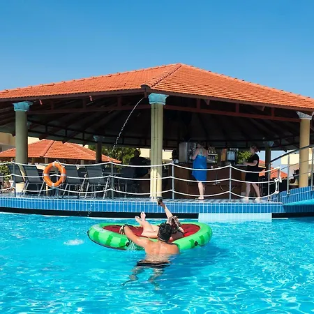 ホテル Fantasy 2*